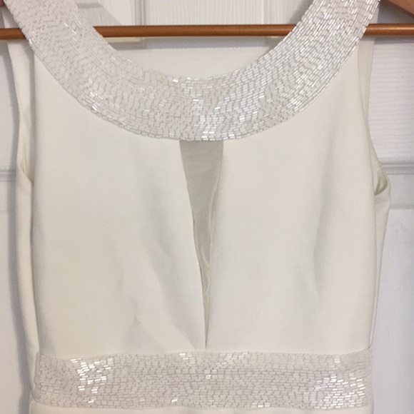 Windsor mini white dress, stretchy with beading - Picture 2 of 3